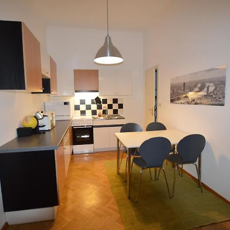 Apartment Penzing Виена Екстериор снимка