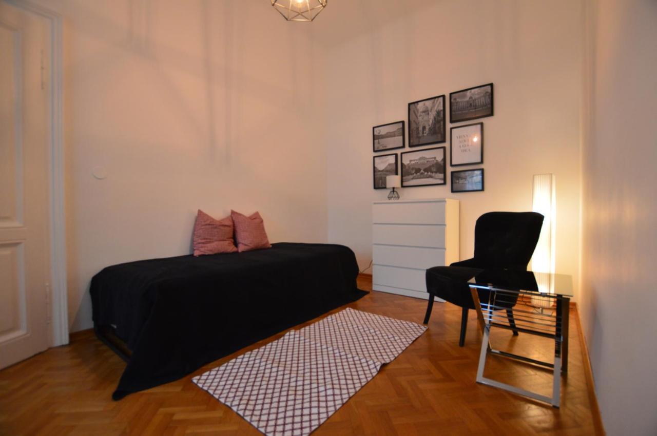 Apartment Penzing Виена Екстериор снимка